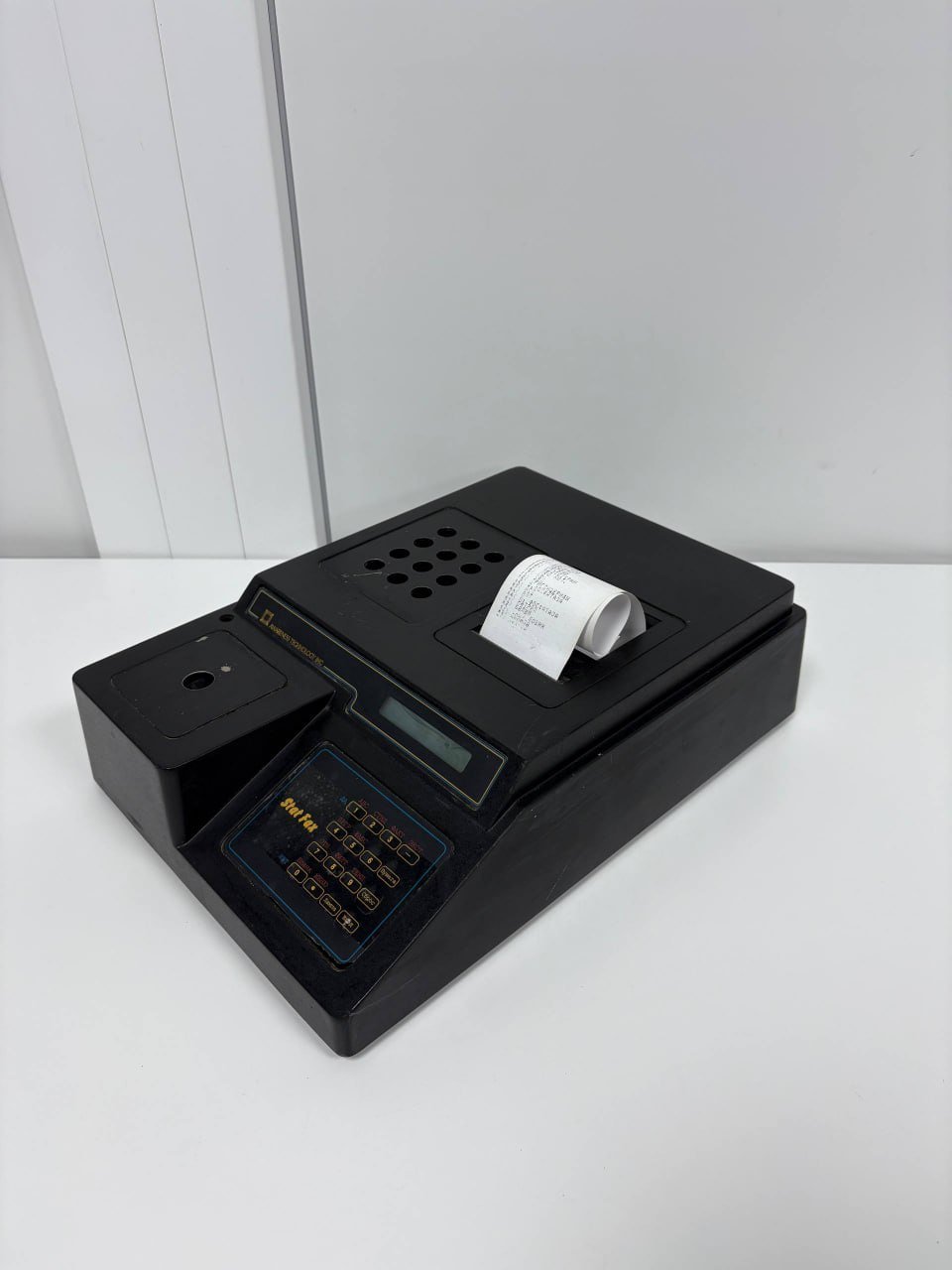 Біохімічний аналізатор Stat Fax 1904 Plus